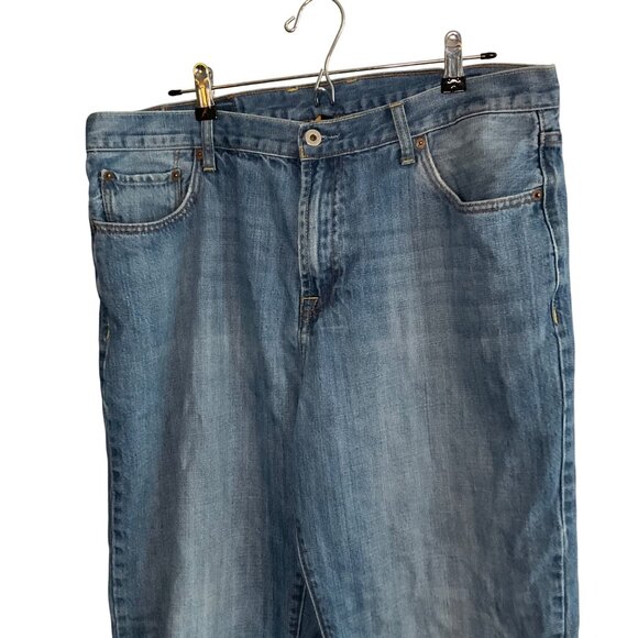 Lucky Brand Mens Relaxed Fit Distressed Light Wash Denim Jeans Size 36 Cotton - Picture 2 of 10